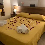 Couette-café La Dimora Dei Borboni 3*