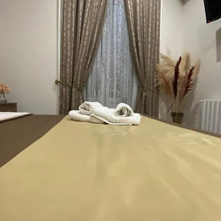Bed & Breakfast La Dimora Dei Borboni Neapol