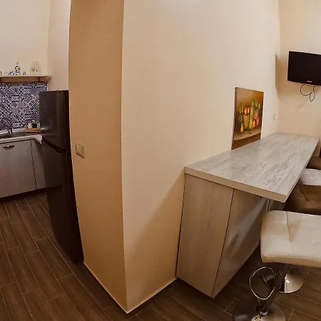 La Dimora Dei Borboni Bed & Breakfast 3*